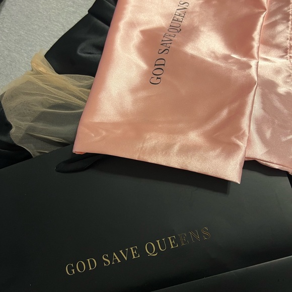 God Save Queens Jumpsuit. Black size 4-6 - Picture 3 of 3